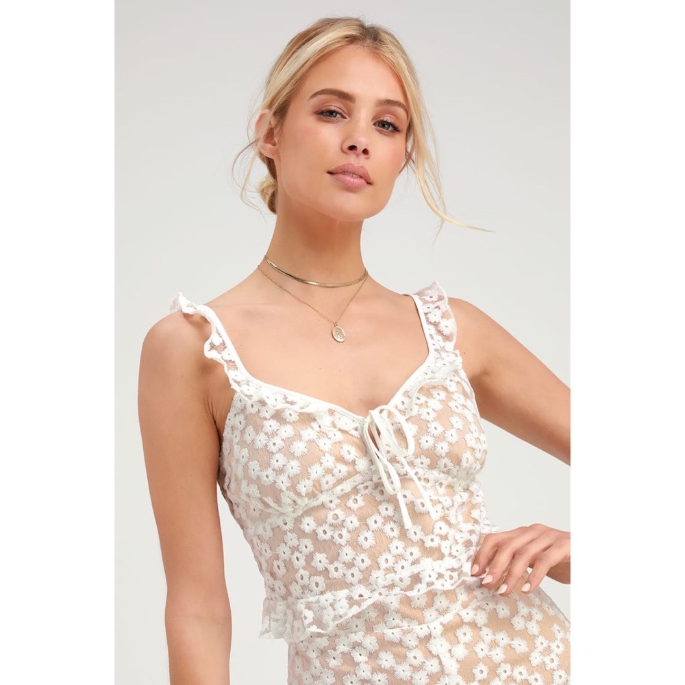 Juneau Cream Embroidered Crop Top